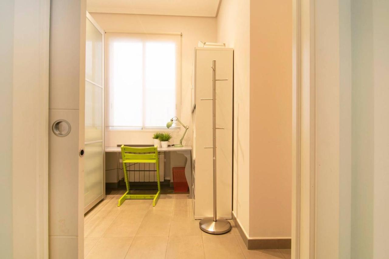 מדריד Cozy Apartment Near San Miguel Market By Batuecas מראה חיצוני תמונה